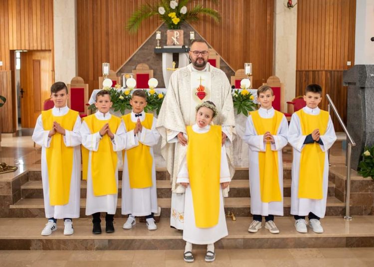 Šestero djece u Buhovu primilo Prvu svetu pričest
