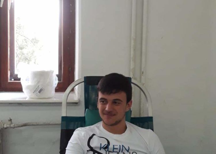 Široki Brijeg: Strukovnjaci darovali 18 doza krvi (FOTO)