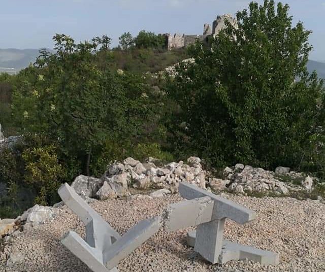 Vandalizam na poletištu Paragliding Ljubuški