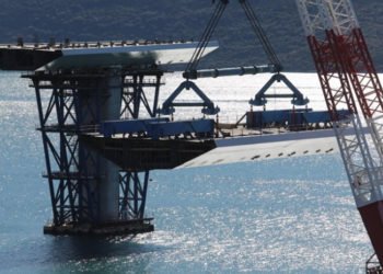 Pelješki most sve više poprima konačni izgled