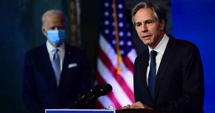 SAD opet spašava BiH od raspada i vodi je prema EU