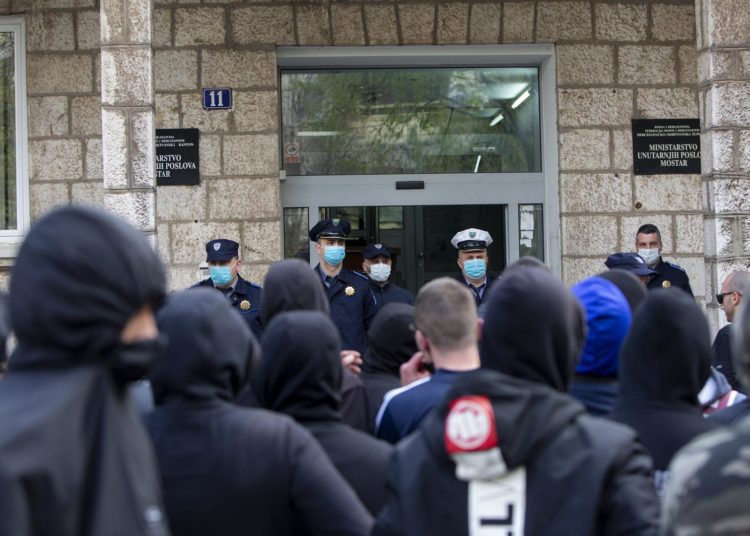 Prosvjedi zbog premlaćivanja Slavena Blaževića