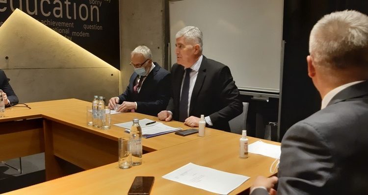 HDZ BiH obnavlja Osnovnu školu u Petrinji