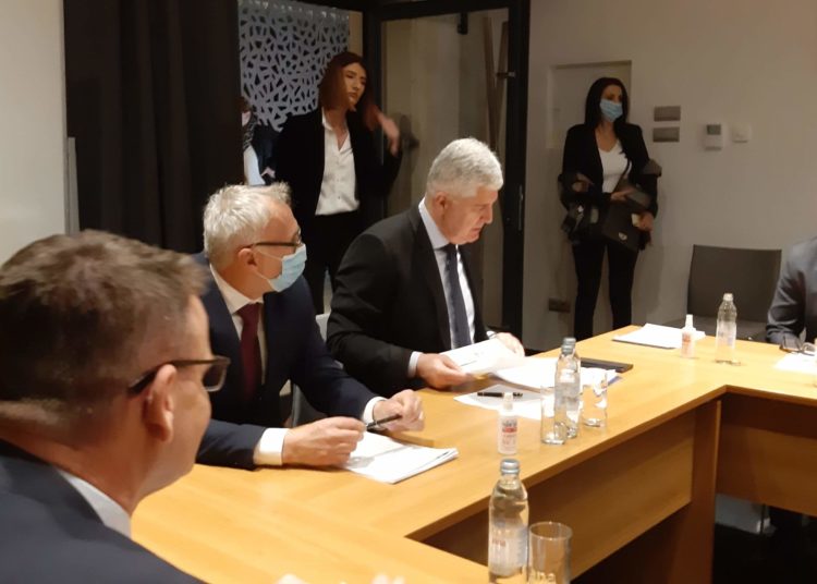 HDZ BiH obnavlja Osnovnu školu u Petrinji