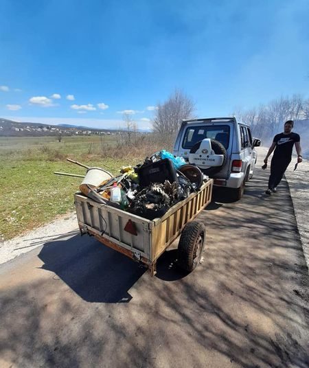 Široki ima malo mjesto za veliki primjer: Budite oni koji čiste, a ne bacaju