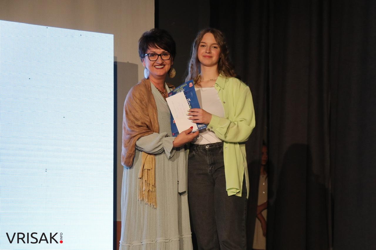 Nada Milardović pobjednica Festivala pjevača amatera u Širokom Brijegu