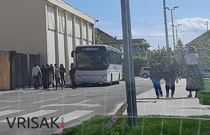 Zatvoren ulaz za roditelje u školsko dvorište OŠ Marka Marulića Ljubuški