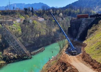 Muškarac pao s mosta u Neretvu