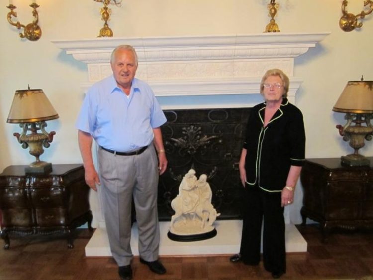 Ljubušak koji živi američki san: Pobjegao je iz Jugoslavije, ulagao u Hrvatsku, ima vikendicu na Havajima i luksuznu vilu u Los Angelesu