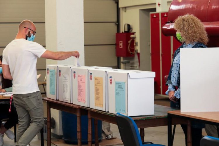 Izlazne ankete: Tomašević premoćno vodi, mrtva utrka za drugo mjesto u Zagrebu, evo situacije u ostalim velikim gradovima