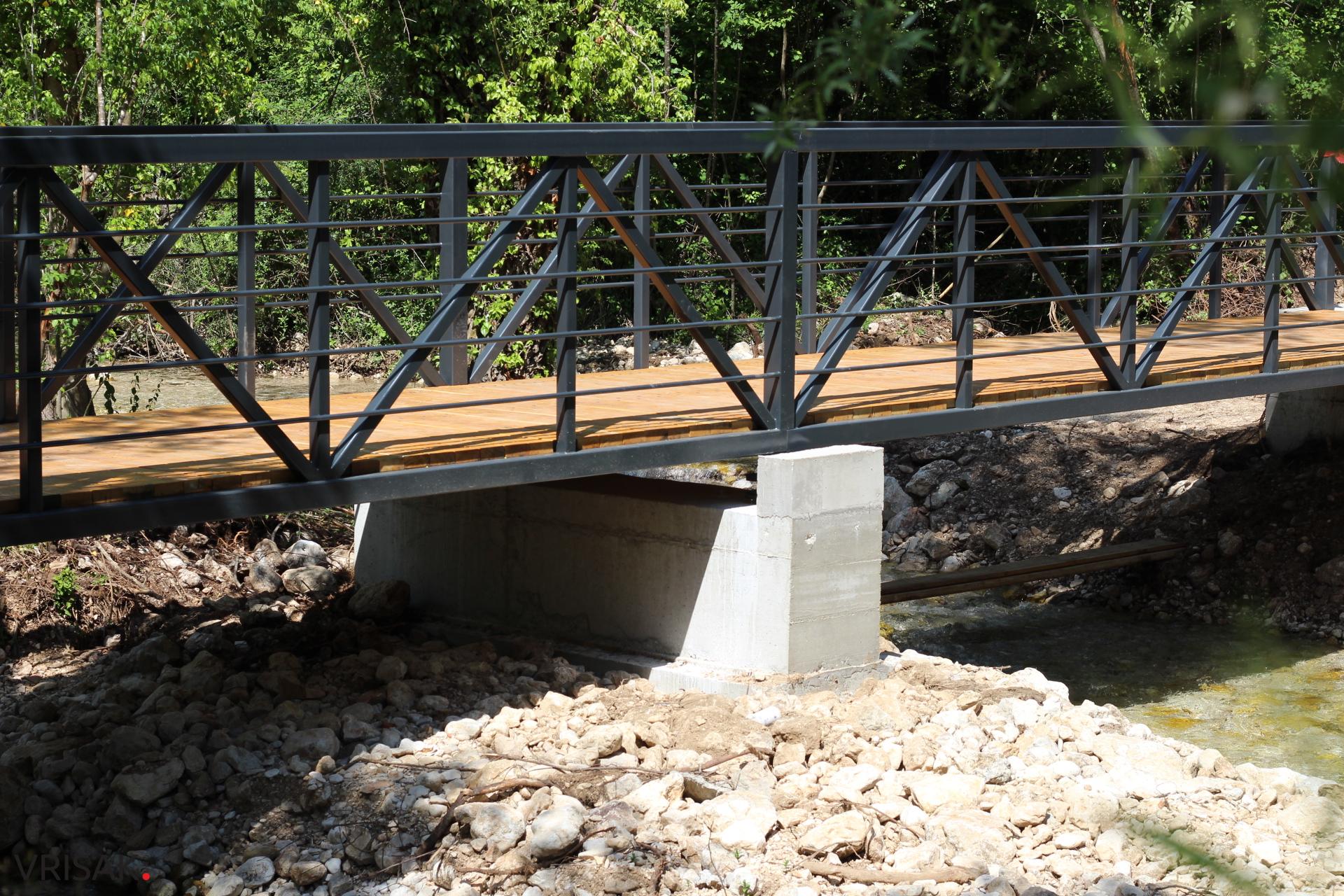 Kroz projekt Cycling Rural financiran programom Europske unije postavljeni pješački mostovi preko rijeke Lištice u kanjonu Borak