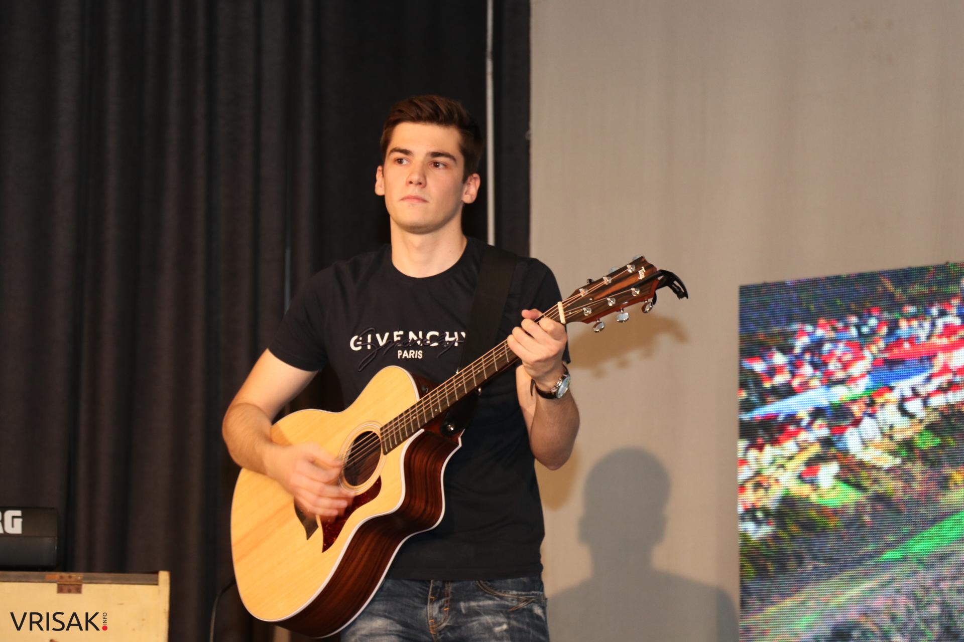 Nada Milardović pobjednica Festivala pjevača amatera u Širokom Brijegu