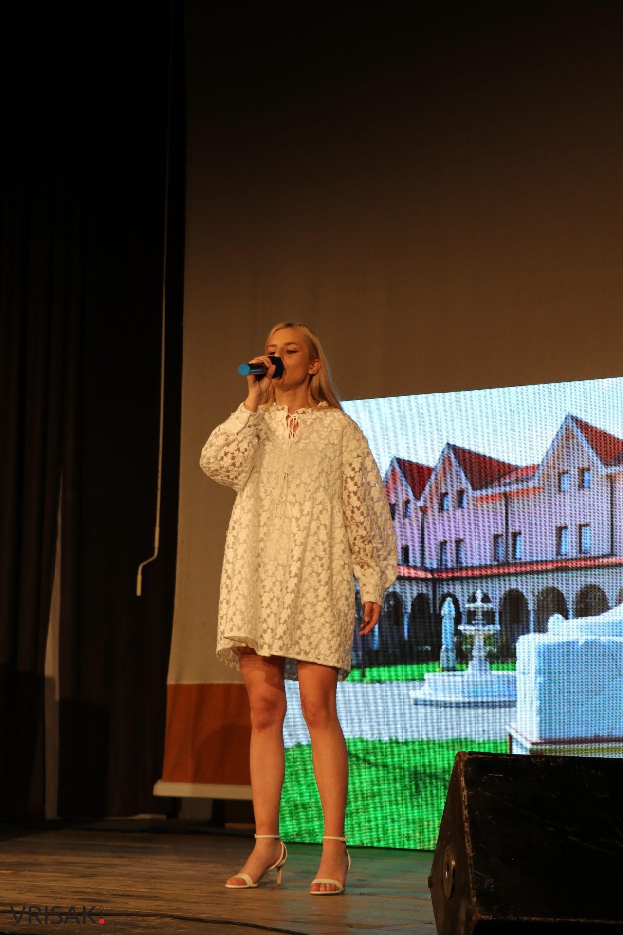 Nada Milardović pobjednica Festivala pjevača amatera u Širokom Brijegu