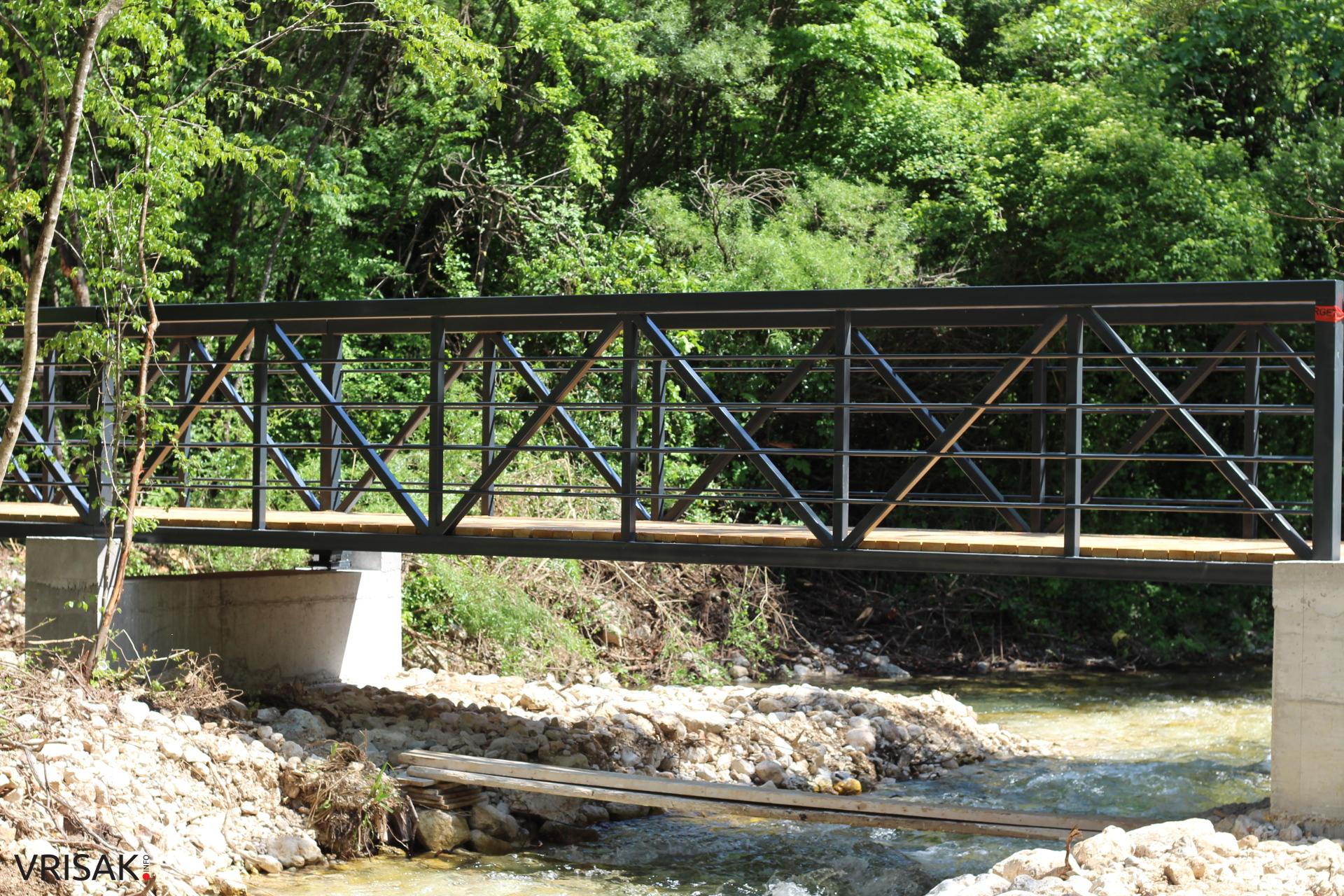 Kroz projekt Cycling Rural financiran programom Europske unije postavljeni pješački mostovi preko rijeke Lištice u kanjonu Borak