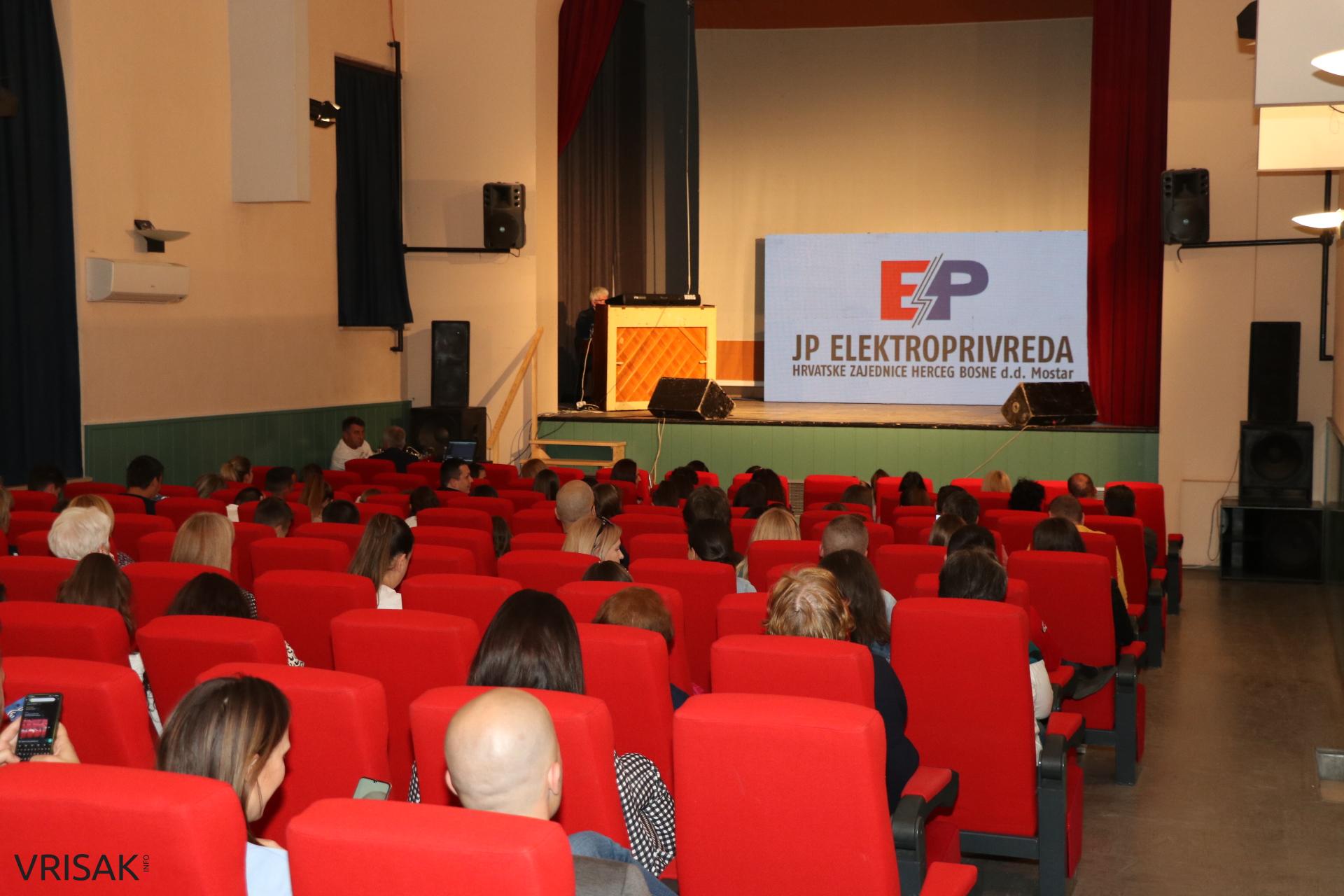 Nada Milardović pobjednica Festivala pjevača amatera u Širokom Brijegu