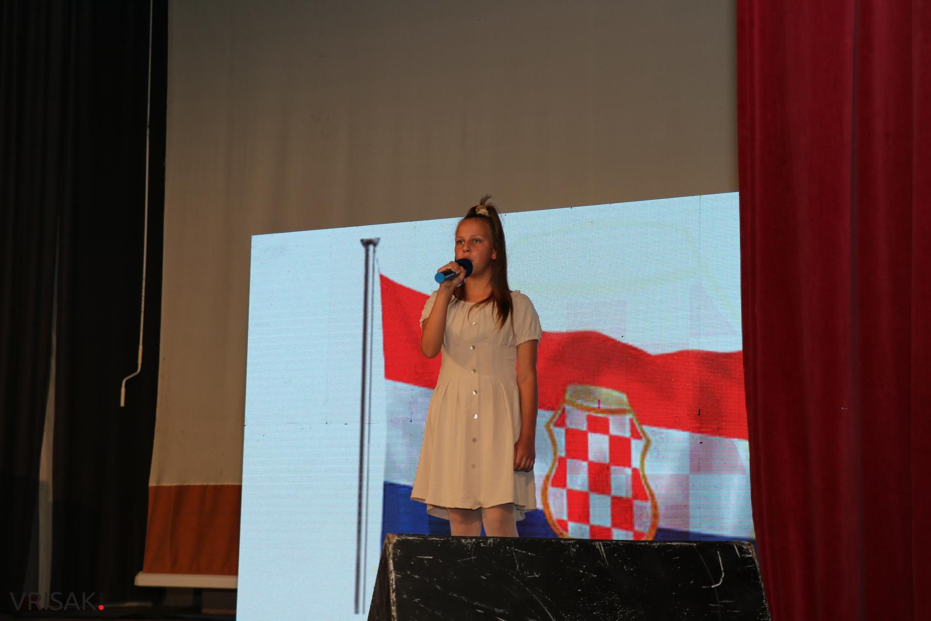 Nada Milardović pobjednica Festivala pjevača amatera u Širokom Brijegu