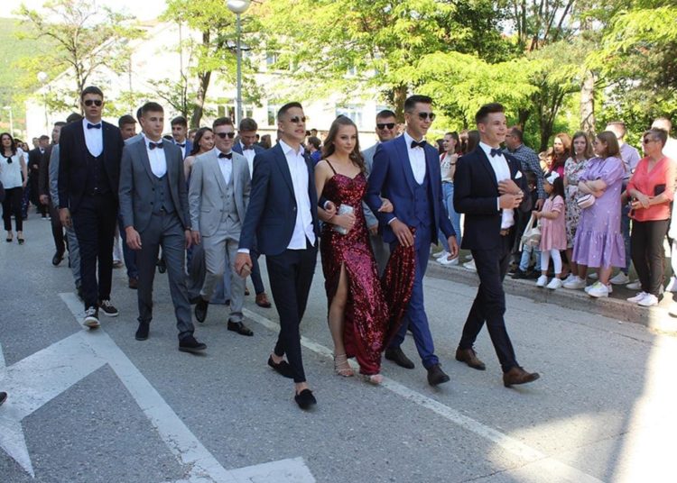 Održana maturalna zabava posuških maturanata