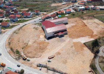Posušje: Započinju radovi na uređenju platoa nove osnovne škole