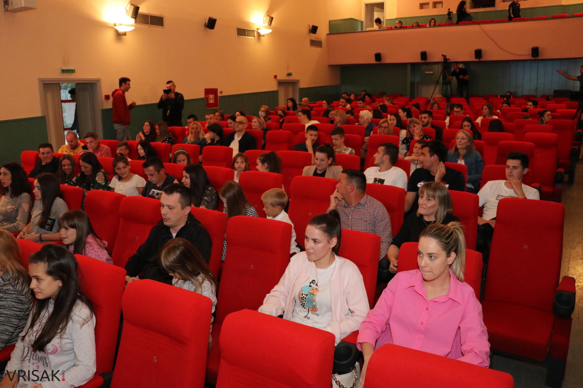 Nada Milardović pobjednica Festivala pjevača amatera u Širokom Brijegu