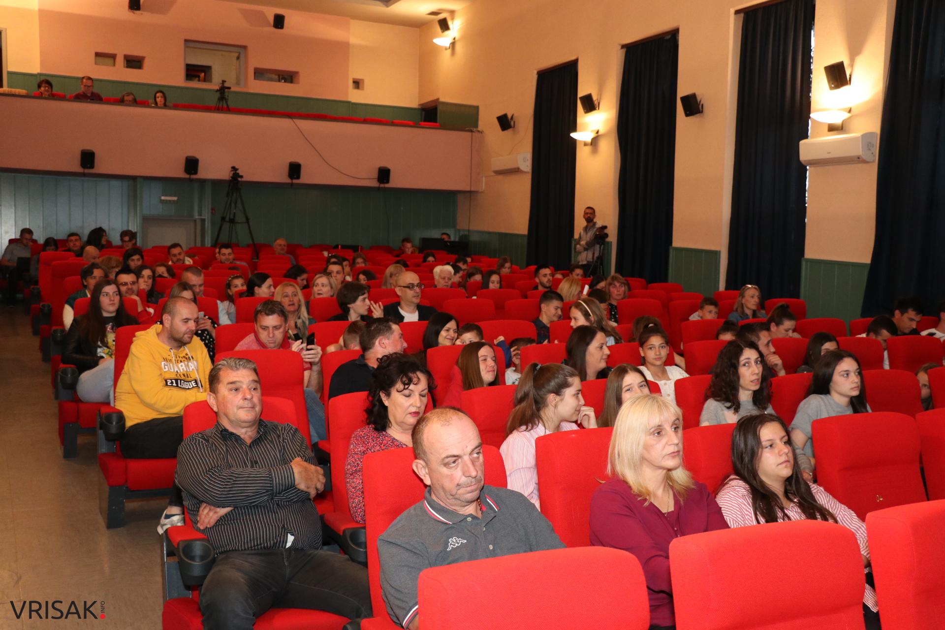 Nada Milardović pobjednica Festivala pjevača amatera u Širokom Brijegu