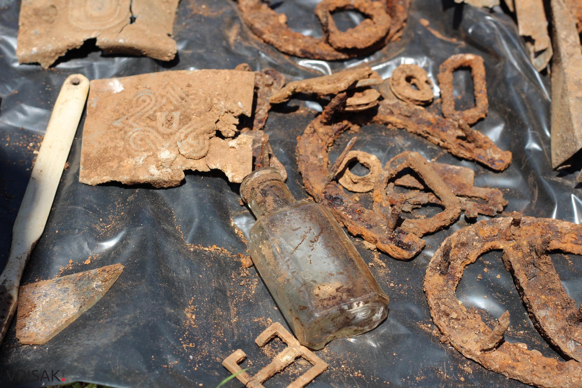 Izvršena ekshumacija šest tijela hrvatskih vojnika s Čarapova polja na Privalju