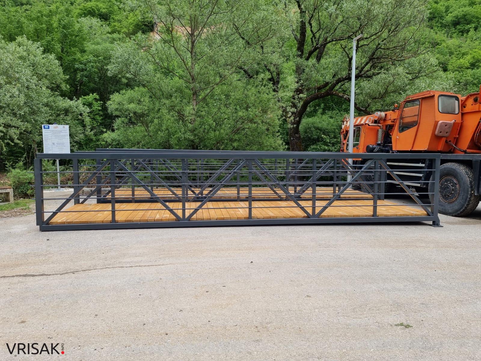 Skoro gotova izgradnja pješačkog mosta preko rijeke Lištice u kanjonu Borak