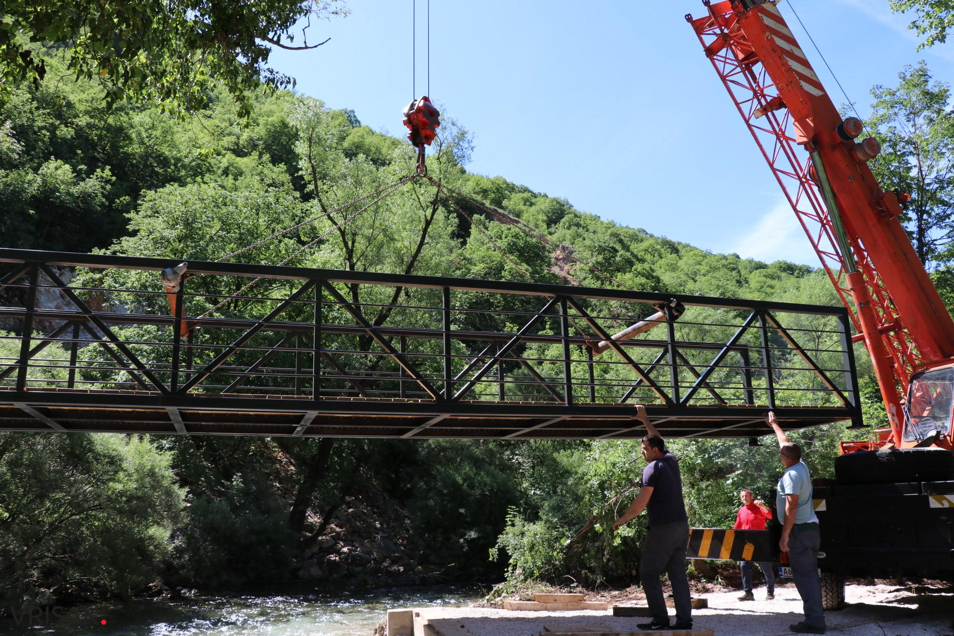 Kroz projekt Cycling Rural financiran programom Europske unije postavljeni pješački mostovi preko rijeke Lištice u kanjonu Borak