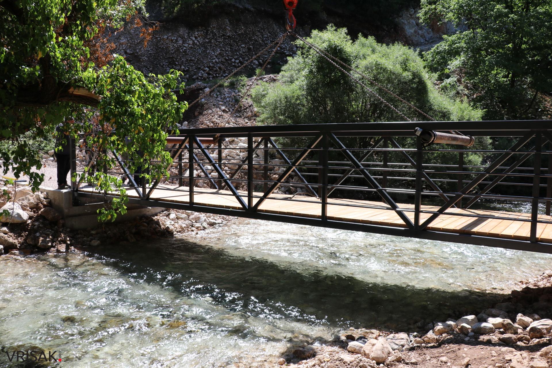 Kroz projekt Cycling Rural financiran programom Europske unije postavljeni pješački mostovi preko rijeke Lištice u kanjonu Borak