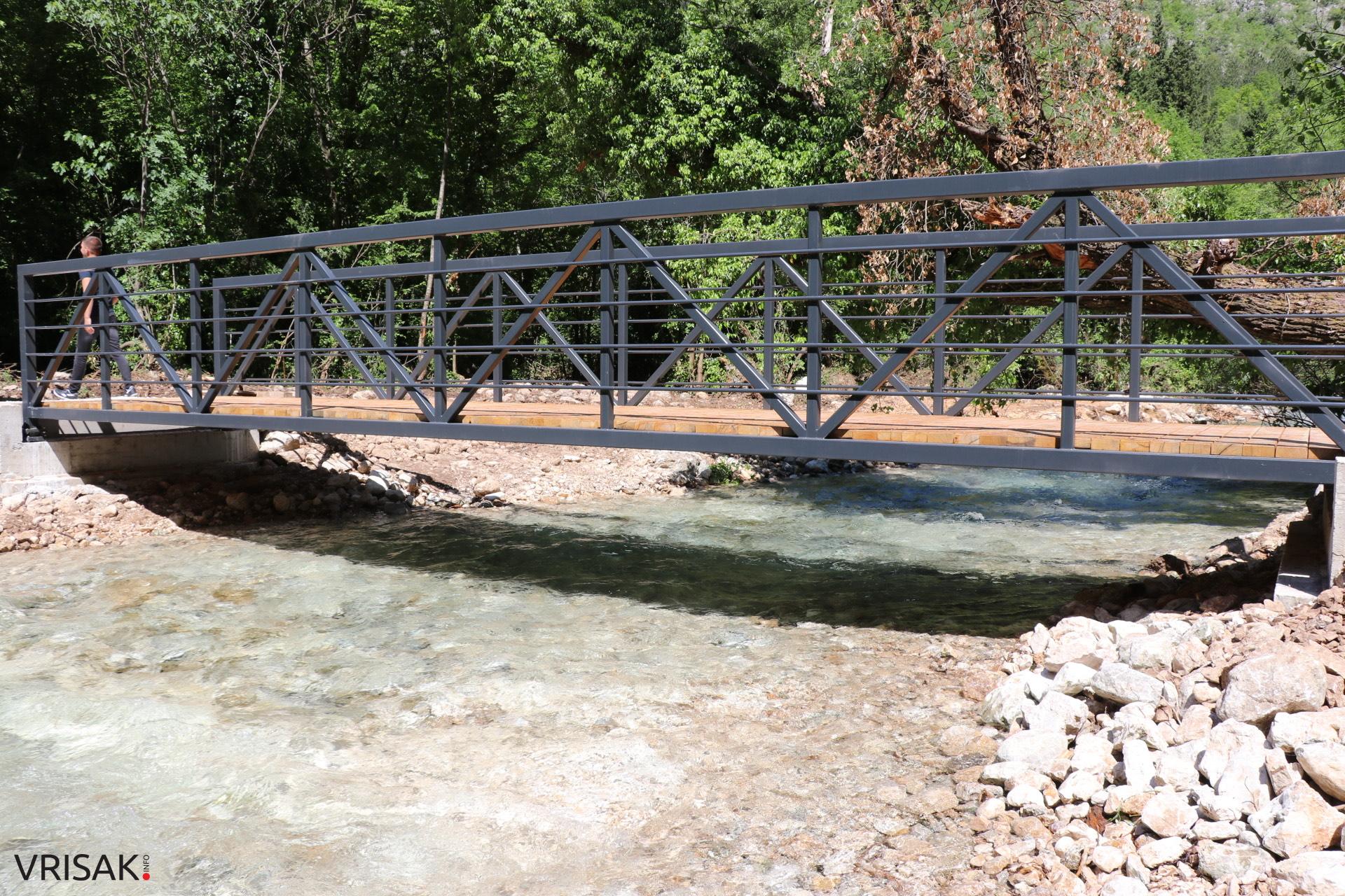 Kroz projekt Cycling Rural financiran programom Europske unije postavljeni pješački mostovi preko rijeke Lištice u kanjonu Borak