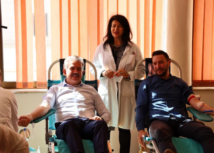 Dužnosnici HDZ BiH dobrovoljno darovali krv