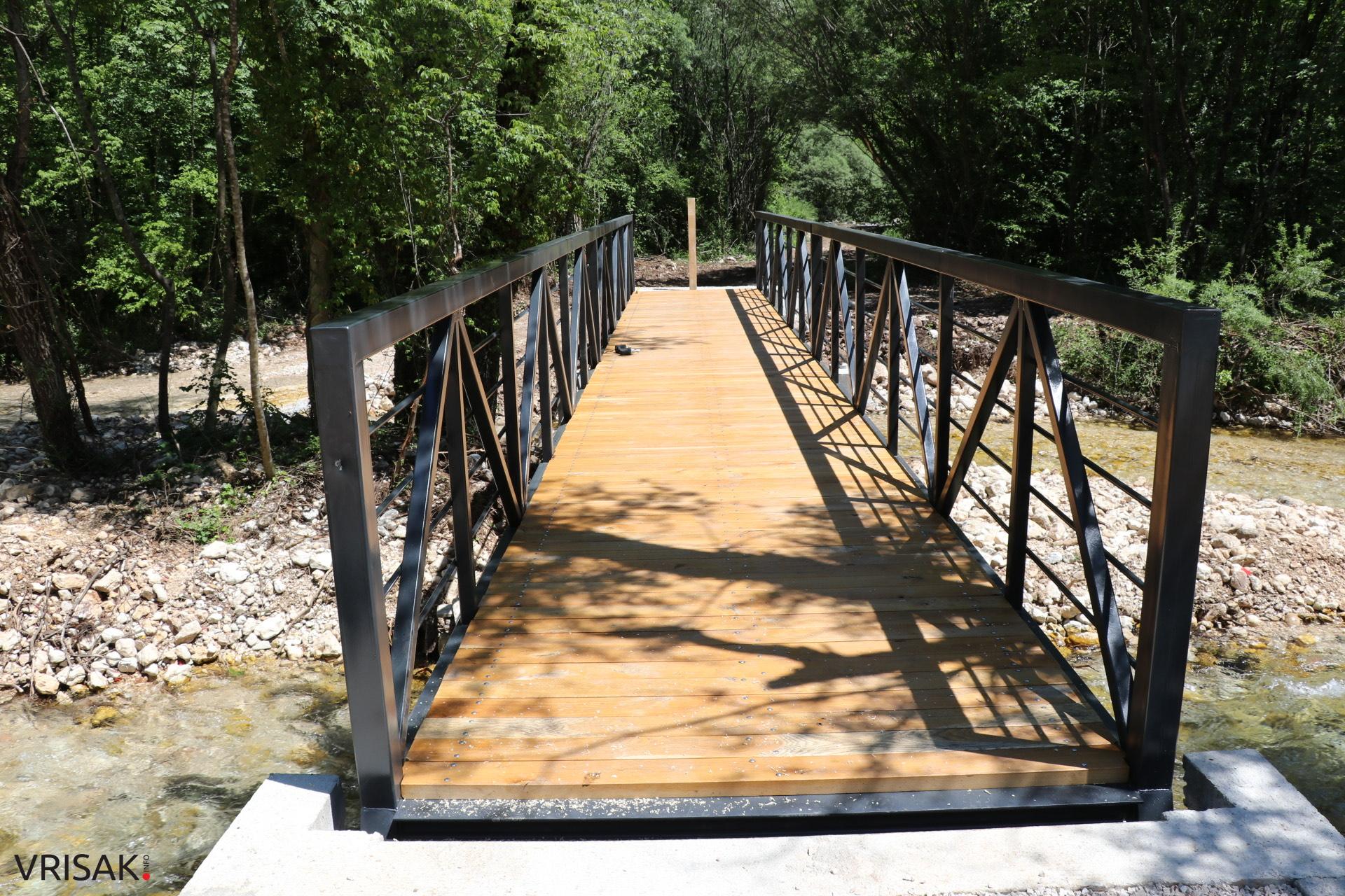 Kroz projekt Cycling Rural financiran programom Europske unije postavljeni pješački mostovi preko rijeke Lištice u kanjonu Borak