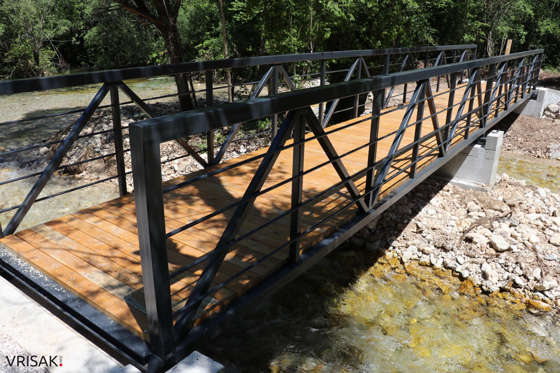 Kroz projekt Cycling Rural financiran programom Europske unije postavljeni pješački mostovi preko rijeke Lištice u kanjonu Borak