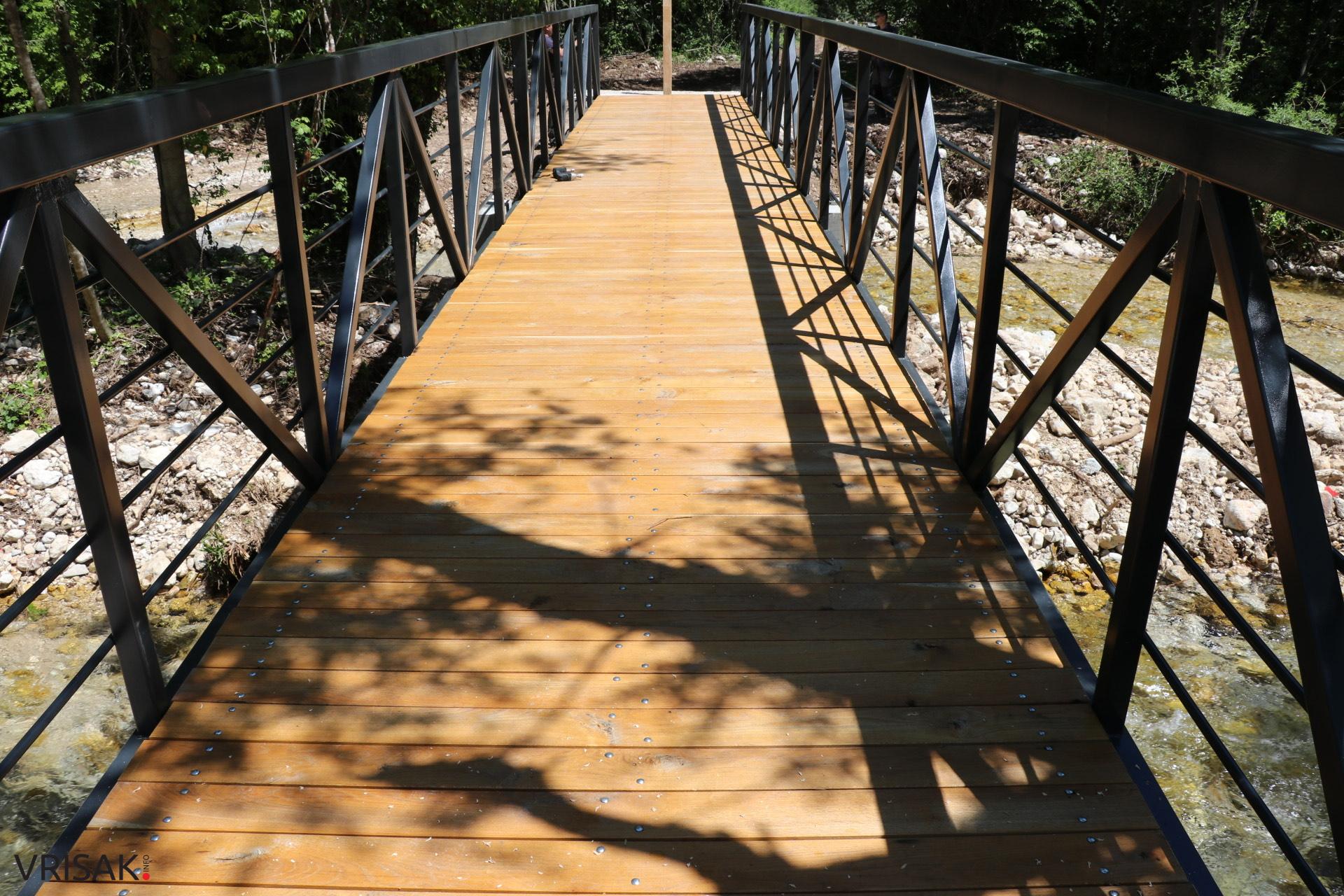 Kroz projekt Cycling Rural financiran programom Europske unije postavljeni pješački mostovi preko rijeke Lištice u kanjonu Borak