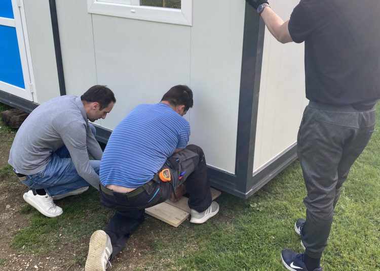 Isporučen kontejner u Petrinji u sklopu humanitarne akcije “Srcem za stradale od potresa” u organizaciji ZZŠB