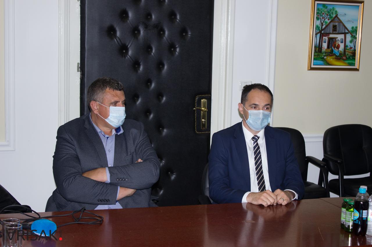 Potpisani ugovori o sufinanciranju nabave plastenika za 80 poljoprivrednih proizvođača s područja Ljubuškog