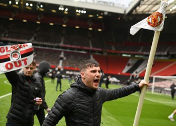 Odgođen derbi između Manchester Uniteda i Liverpoola