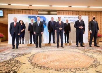 Članovi Predsjedništva BiH stigli u Sloveniju, dočekali ih Pahor i Milanović