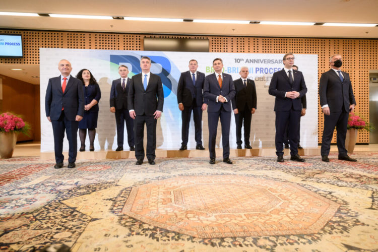 Članovi Predsjedništva BiH stigli u Sloveniju, dočekali ih Pahor i Milanović