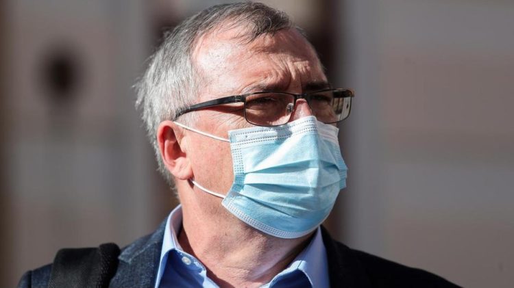 Capak o popuštanju mjera: Nadamo se da ćemo tad moći početi govoriti o tome