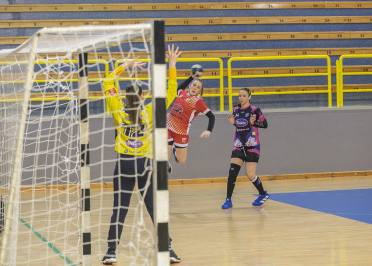 Uvjerljiva pobjeda rukometašica Gruda protiv Krivaje