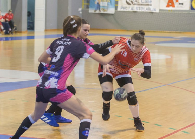 Uvjerljiva pobjeda rukometašica Gruda protiv Krivaje