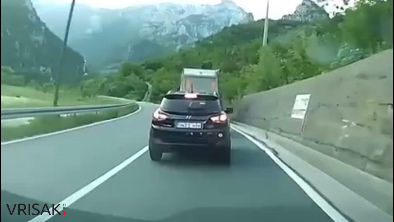 Novalić i pratnja pod rotacijom preticali preko pune linije (VIDEO)