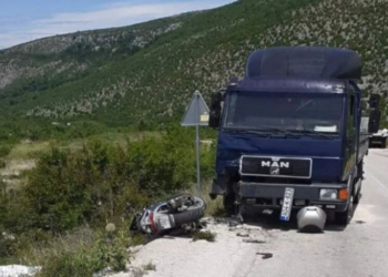Nakon sudara s kamionom poginuo motociklist