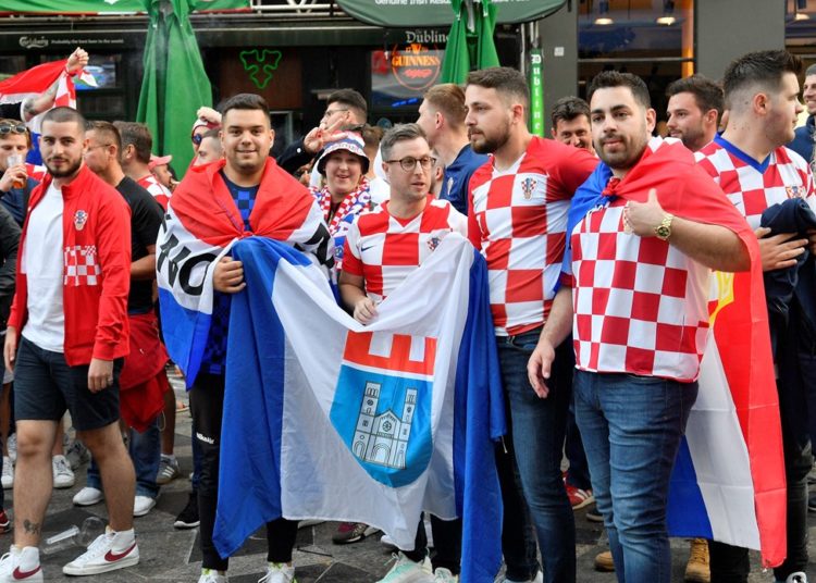 U Kopenhagenu je počelo navijačko ludilo; zastave Širokog Brijega i Herceg-Bosne najistaknutije