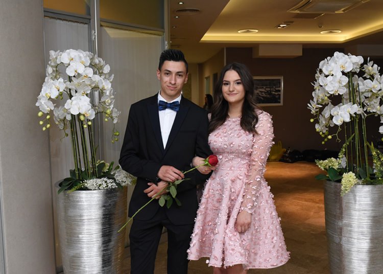 Široki Brijeg: 126 maturanata oprostilo se od Srednje strukovne škole