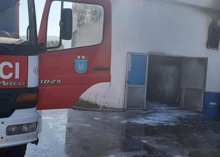 Požar na poslovnom objektu u Širokom Brijegu