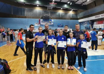 6. medalja za kočerinske “Poskočice”- sestre Gašpar zlatne na Prvenstvu BiH