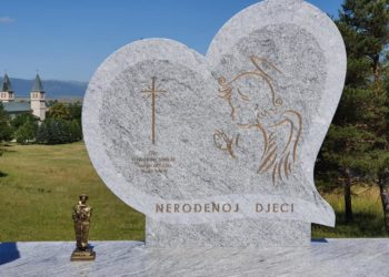 Livno: Izgrađena grobnica i spomenik za nerođenu djecu