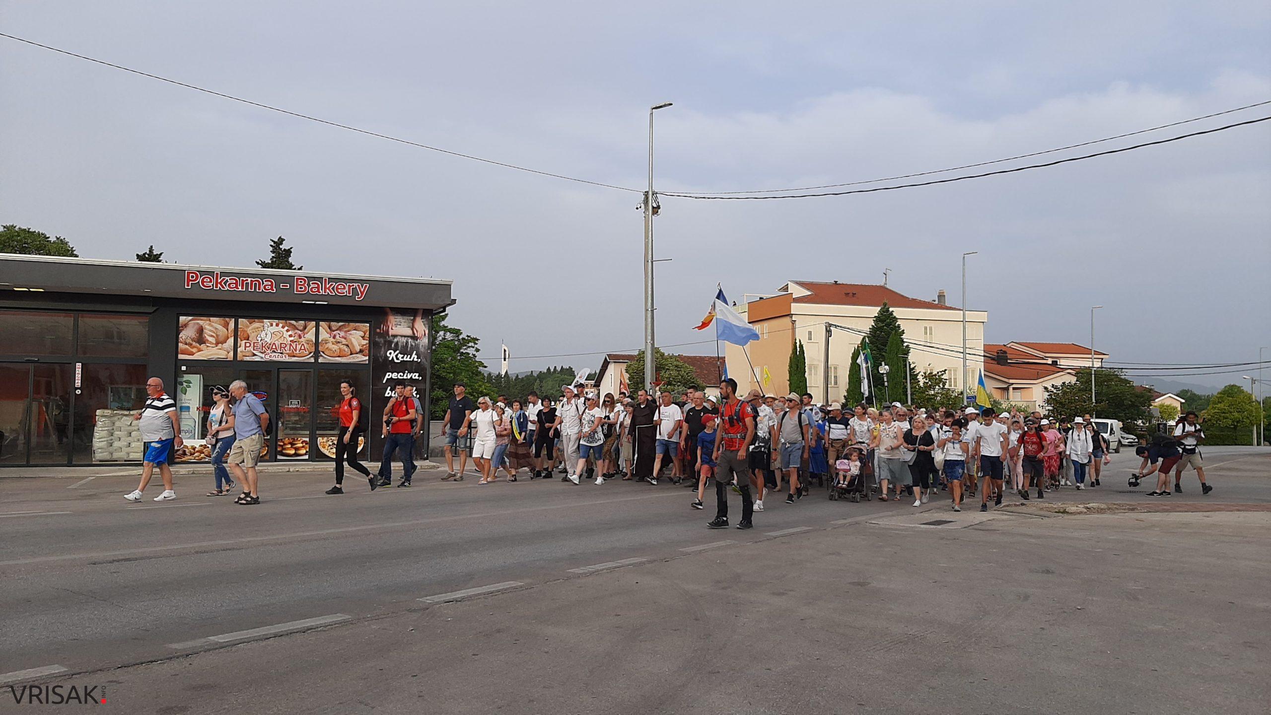 Tradicionalna Hodnja mira od Humca do Međugorja