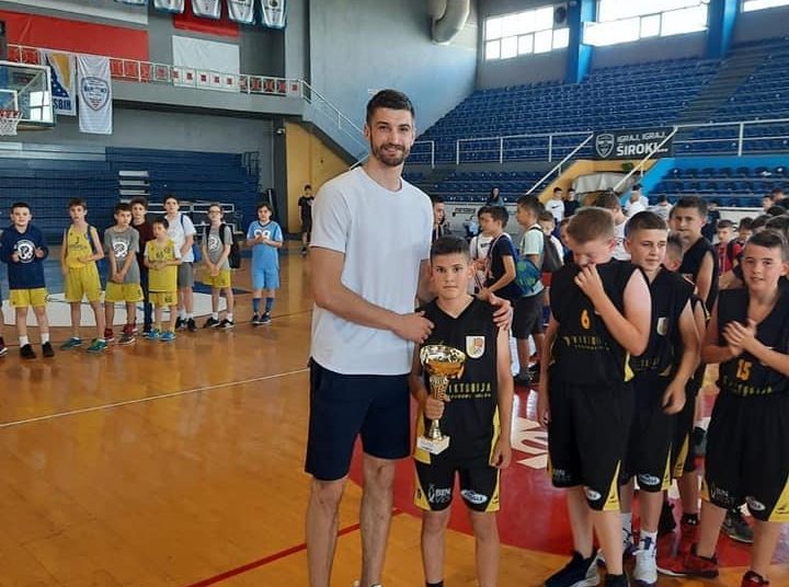 Održan “Mini basket Široki 2021”